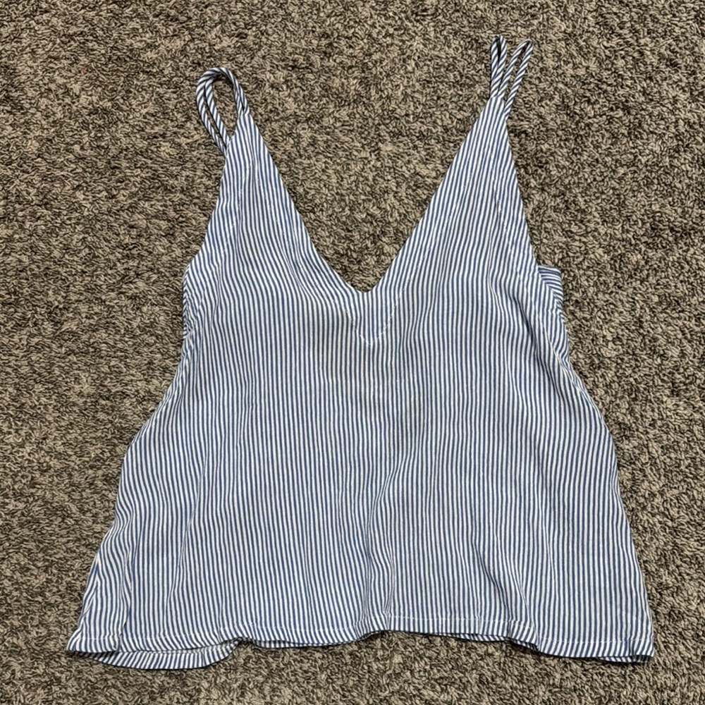 Lulu’s XS Striped Blue and White Top